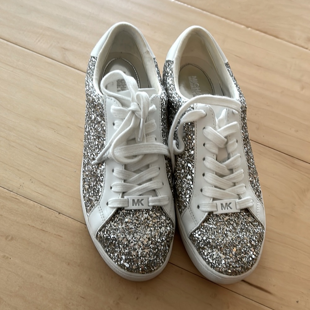 Michel Kors sparkle shoes size 7 women’s